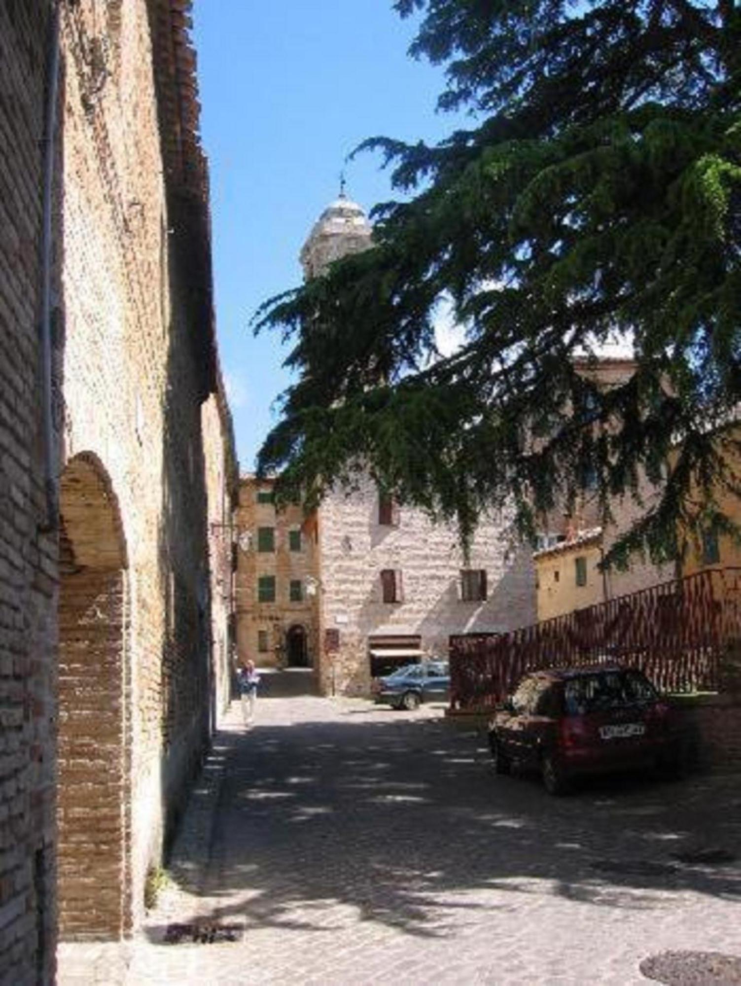 Hotel I Tigli Albergo Diffuso Corinaldo Exteriör bild