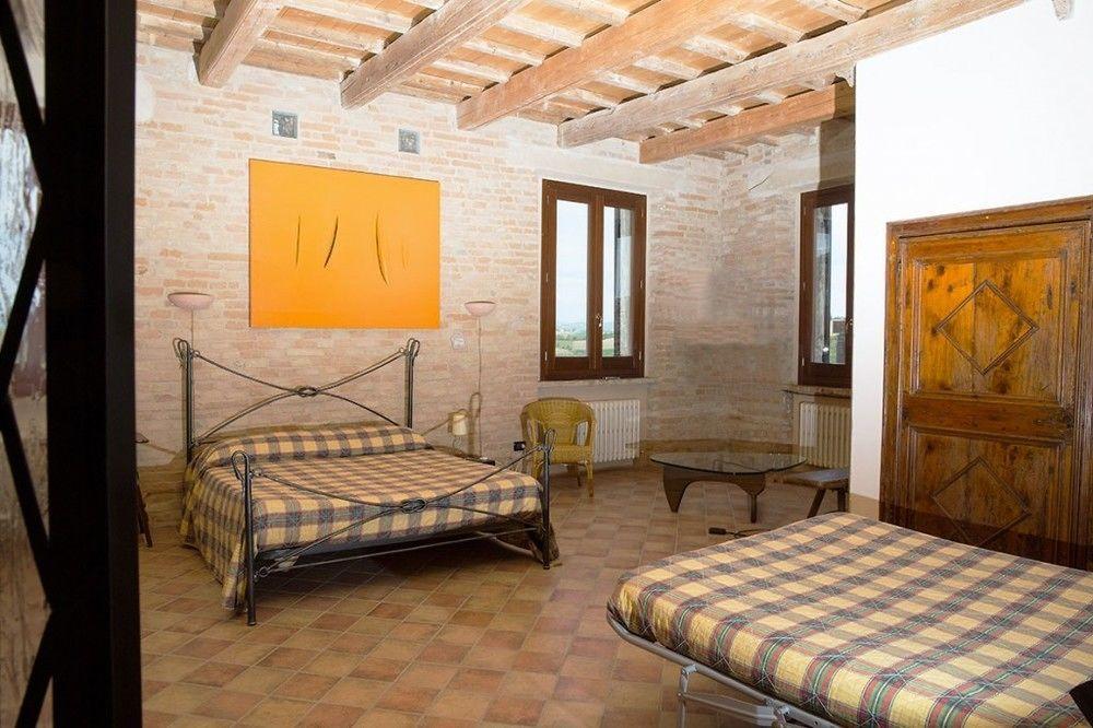 Hotel I Tigli Albergo Diffuso Corinaldo Exteriör bild