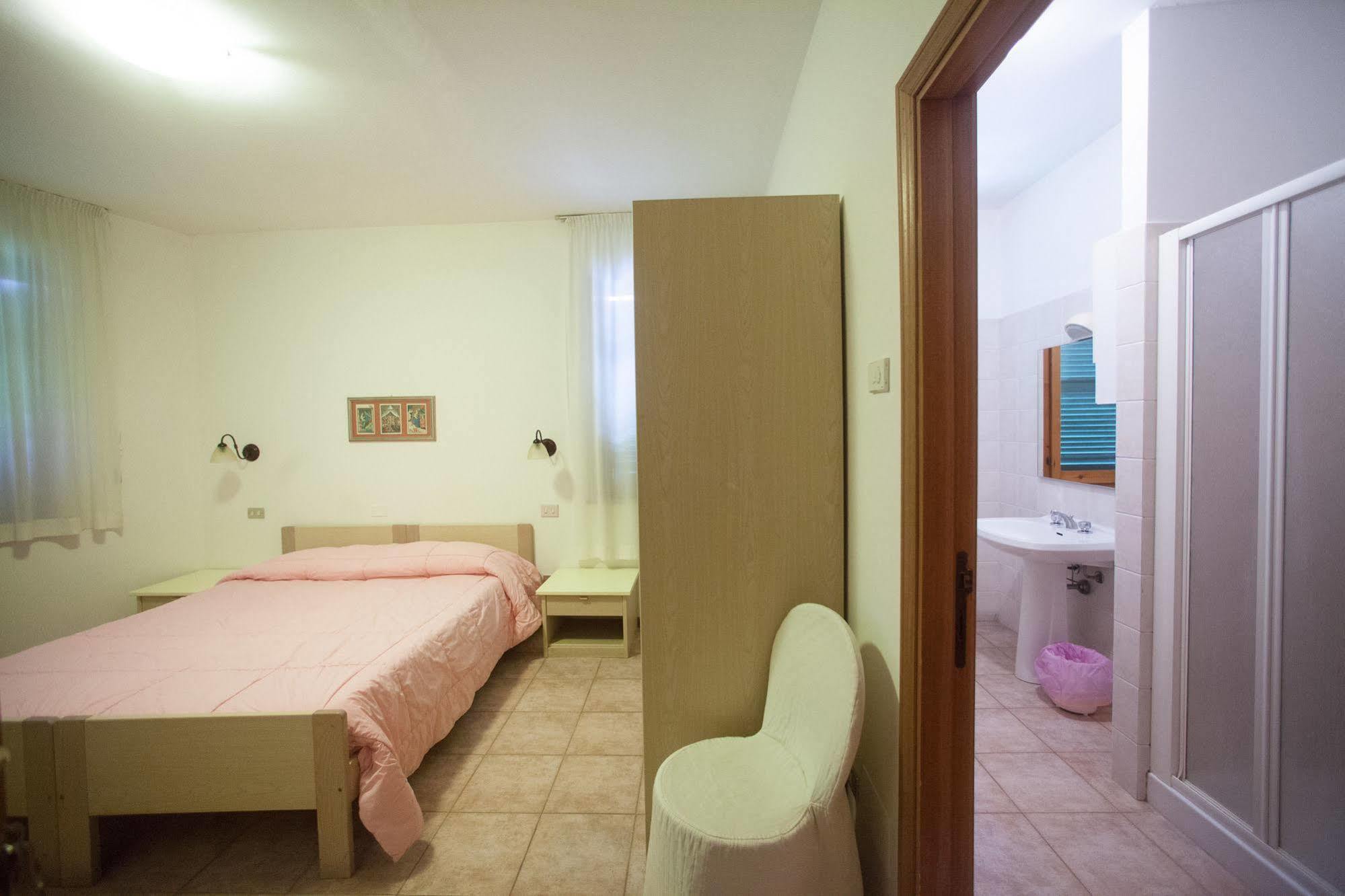 Hotel I Tigli Albergo Diffuso Corinaldo Exteriör bild
